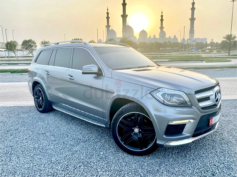2015 GCC Mercedes GL500 V8 || Accident-Free || 7 Seats || Under Warranty Service Contract63488211644546114