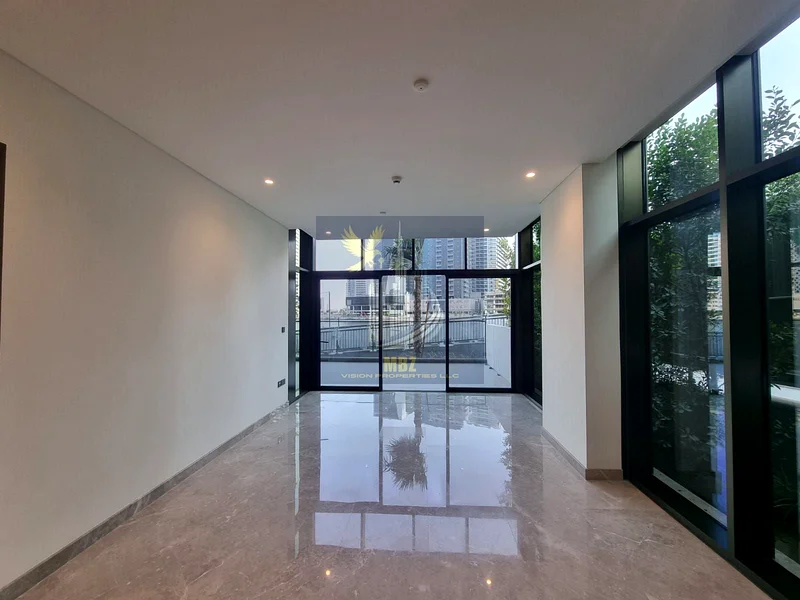 دوبلكس حديث مكون من 3 غرف نوم + خادمة | بينينسولا فايف | شاغرة وجاهزة63792133706115113