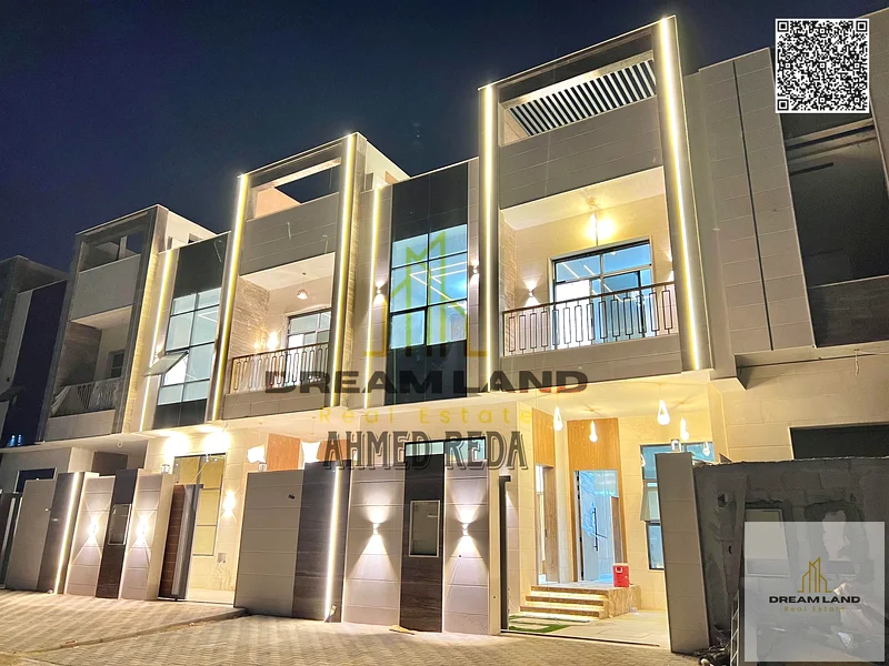 Directly from the owner, at a price including registration and ownership fees. Freehold for all nationalities.63896736577923111