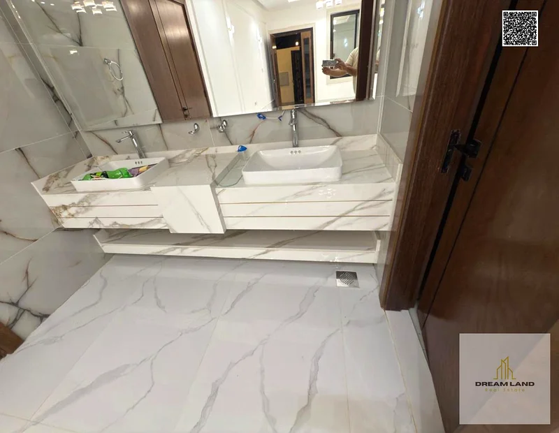 🏡 Modern corner villa, including registration and ownership fees, with a large setback on two streets, hotel finishes and spacious interior divisions63898553911682112
