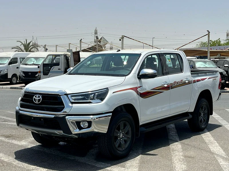 Toyota Hilux 2.7L M/T 4x4 2025 Full Option63488046806402111