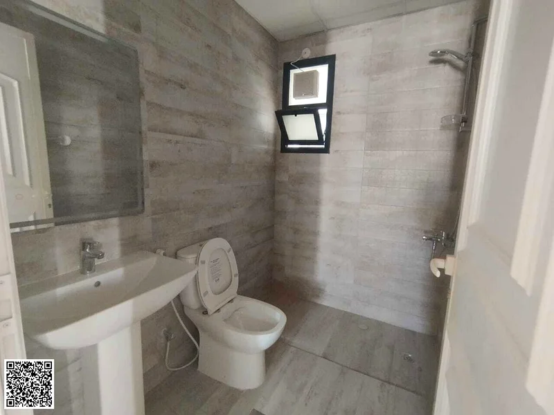 2BR//FIRST RESIDENT/63713137350913113