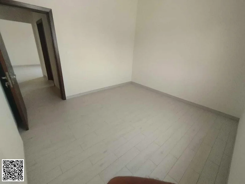 2BR//FIRST RESIDENT/63713137350913114