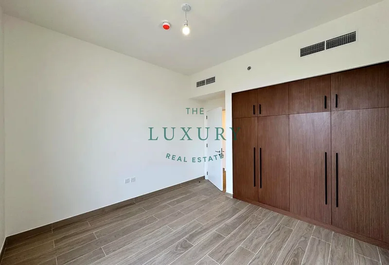 Brand New | Big Unique Layout | Pool View63494539875971113
