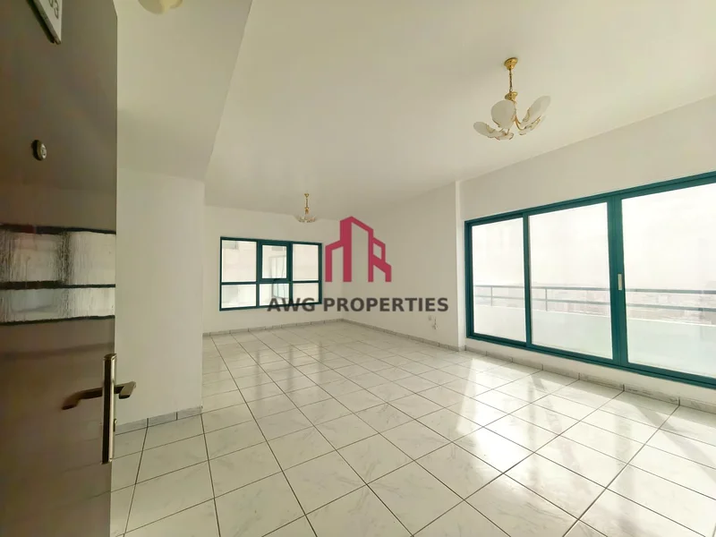 إطلالة على البحر مع شرفات | بدون مبرد | على طول طريق SZR63745372050050113