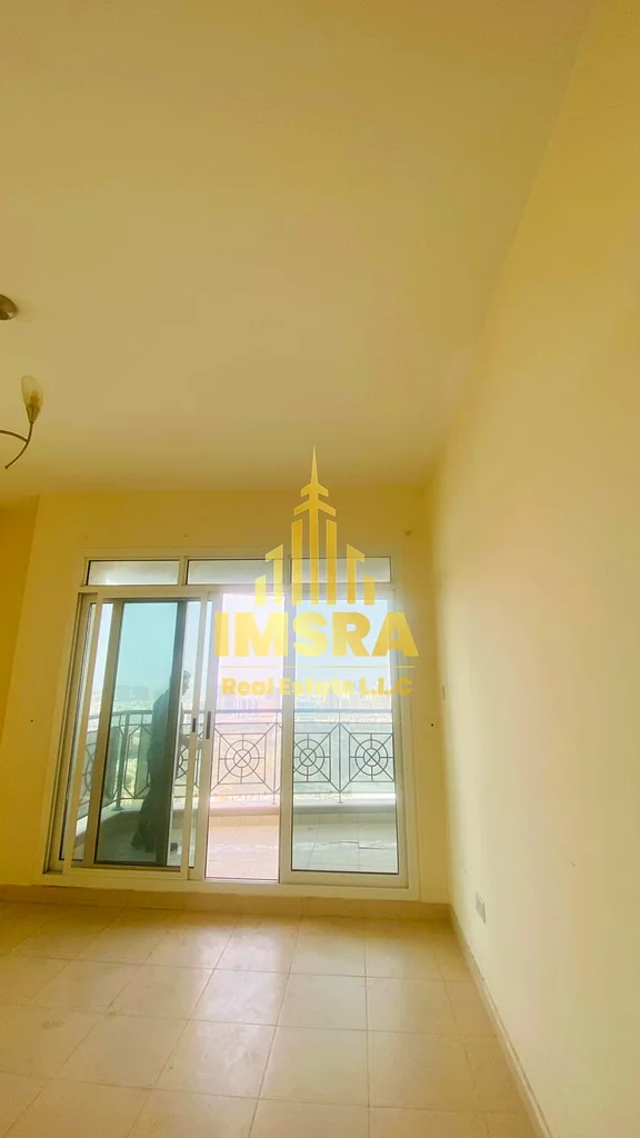 واسع | 3 غرف نوم | شاغر | موقع متميز63768941061249113