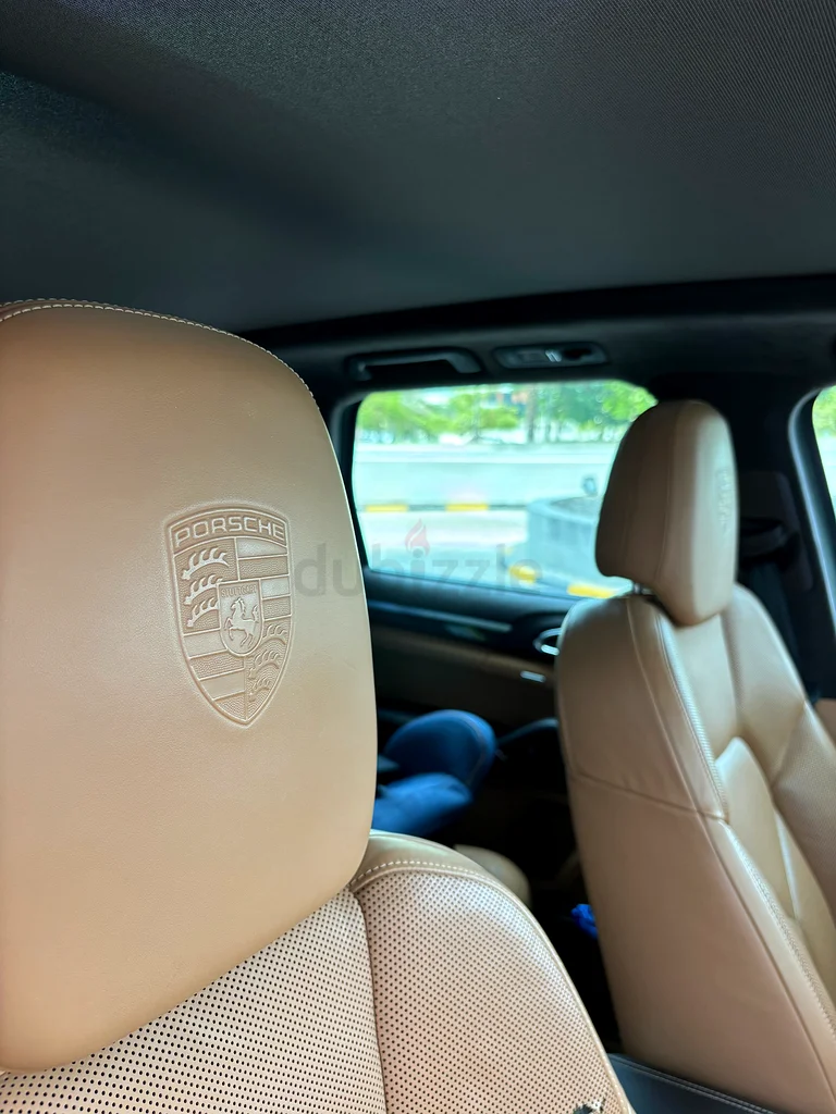 2016 Cayenne GTS GCC Specs Full Options Full Service History Excellent Condition 2 Keys63488972458243114