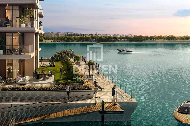 Resale | Waterfront Living | Modern Layout64027768902530114
