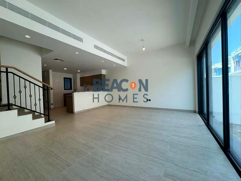 Near Community Park | Mortgage Available | 4 BR TH63962574463362112