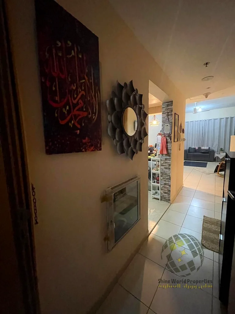 شقة للبيع في موقع متميز مع أعلى عائد استثماري لملكية المشتمل على الطابق العالي.63866308022914111