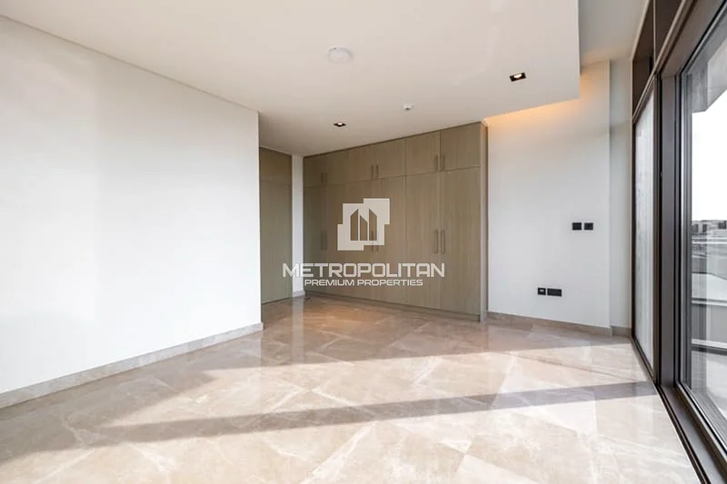 Private Pool | Bigger Layout | Vacant63754432355713114