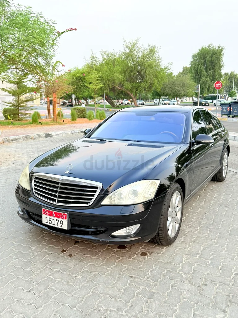 Mercedes s550 - Great Condition63488513596418113