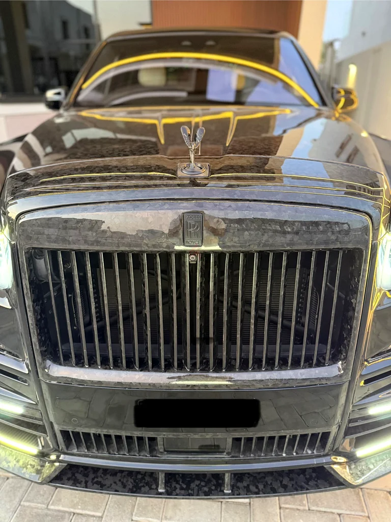 ONE-OF-A-KIND-ROLLS-ROYCE-CULLINAN63490304995331112