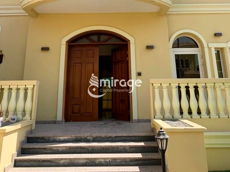 Modern 3-Bedroom Townhouse | Prime Location63838969059970110