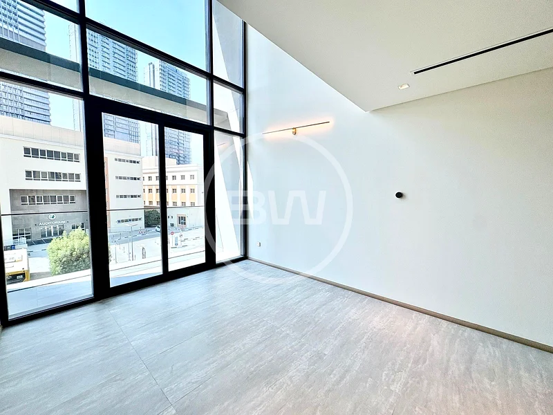 Vacant Now | Spacious | Modern63779820936834112