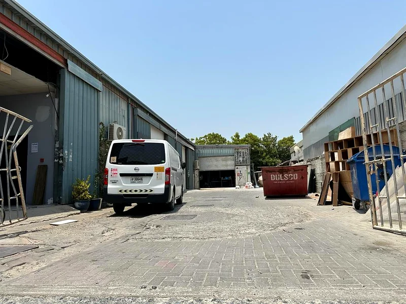 Premium Warehouse for Lease in Al Quoz Industrial Area 363617593370627113
