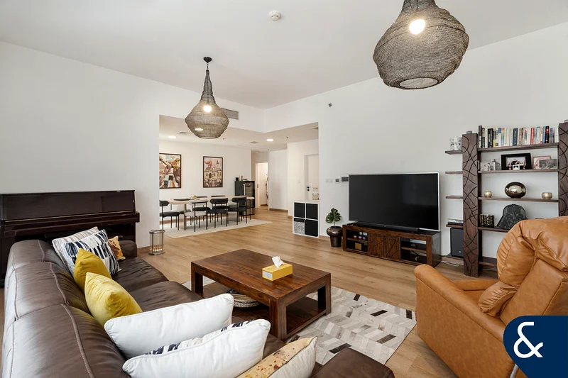 Fully Upgraded | Marina View | Vacant63936932140802113