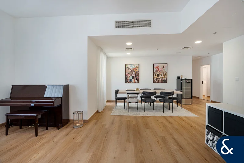Fully Upgraded | Marina View | Vacant63936932140802112