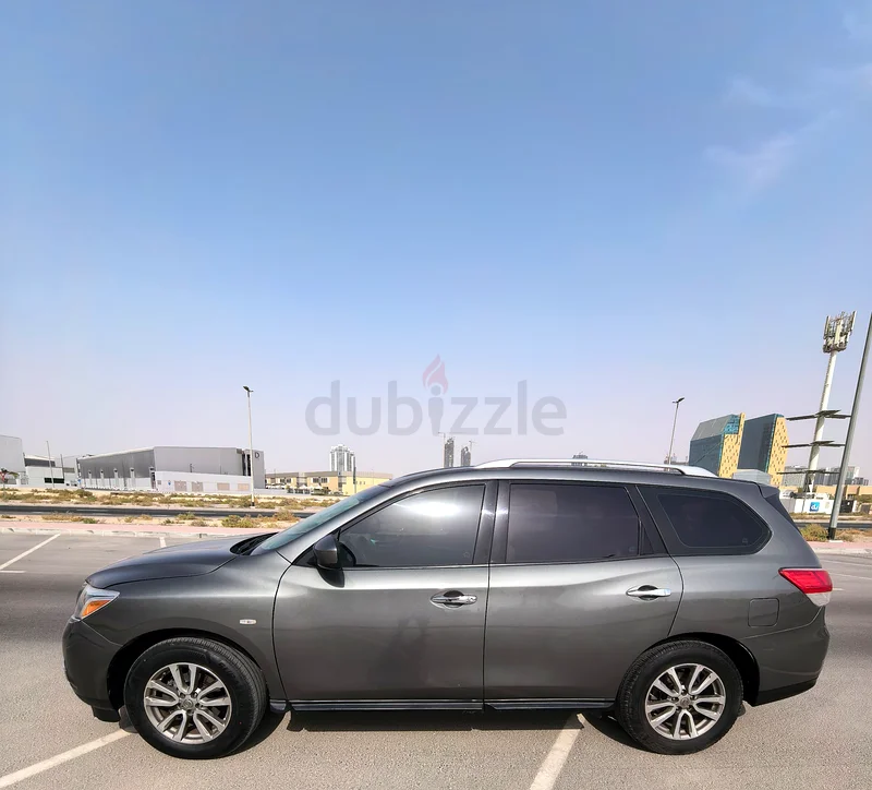 Clean GCC Nissan Pathfinder 201563488046910978114