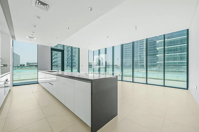 Exclusive Unit | Vacant | Multiple Options64006393847426110