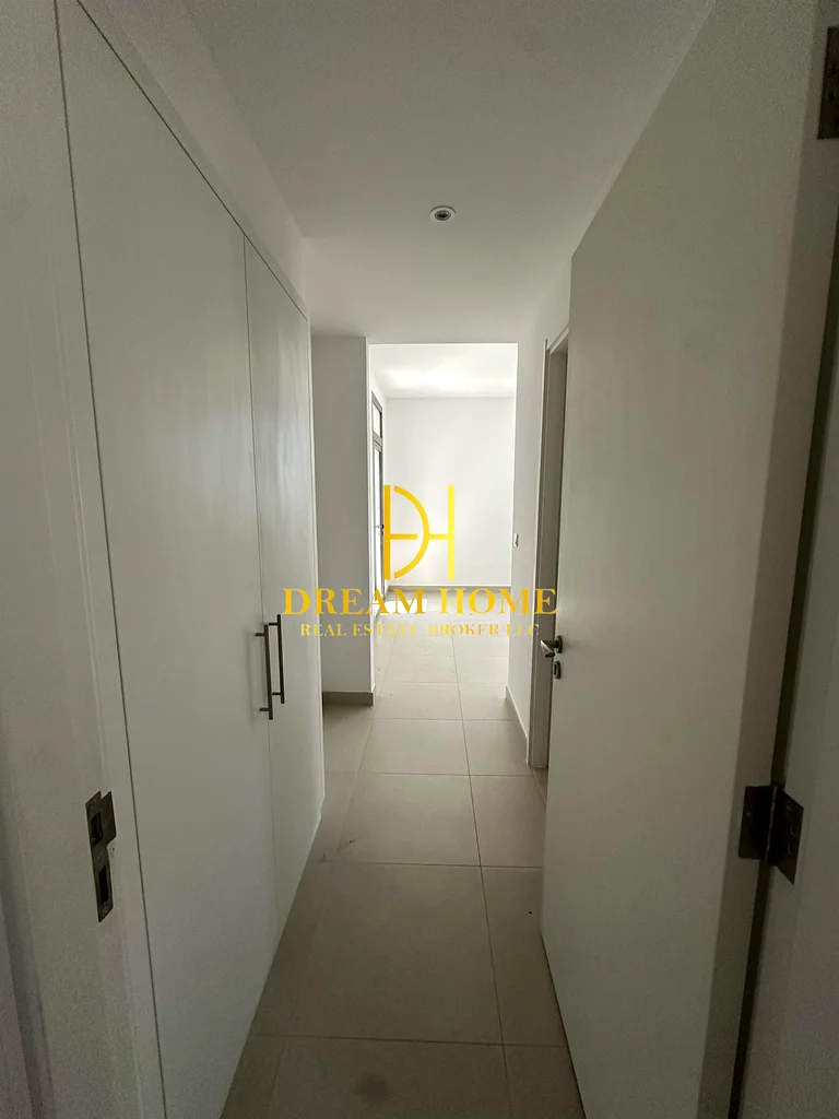 تاون هاوس شاغرة مكونة من 4 غرف نوم في موقع متميز، ريم، تاون سكوير63736617534594114