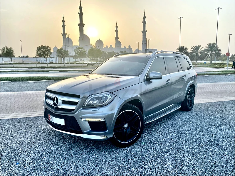 2015 GCC Mercedes GL500 V8 || Accident-Free || 7 Seats || Under Warranty Service Contract63488211644546111
