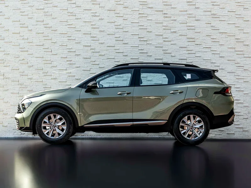 BACK-TO-SCHOOL DEALS • NEW SPORTAGE L • 2.0L TURBO AWD • OFFICIAL KIA WARRANTY 5 YEARS 150,000 KM’S63489166407426114