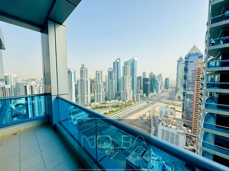 تبريد مجاني | بالقرب من المترو | واسع مع خادمة63790022971393113