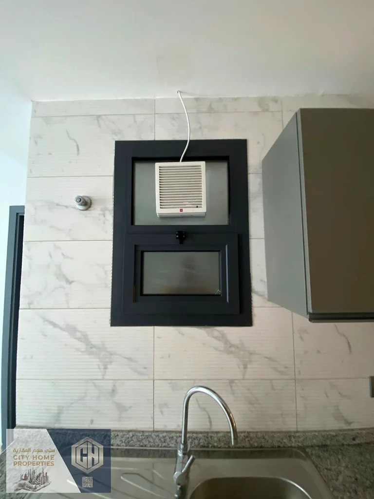 استوديو واسع في منطقة مميزة، أول مستأجر، مبنى جديد بالكامل63721146107907114