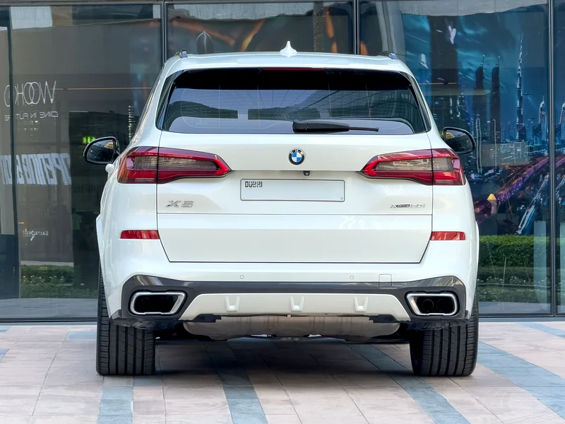 بي إم دبليو X5 2019 xDrive50i V8 – حزمة M Sport – مواصفات الخليج – عقد صيانة كامل حتى 202663484910733570113
