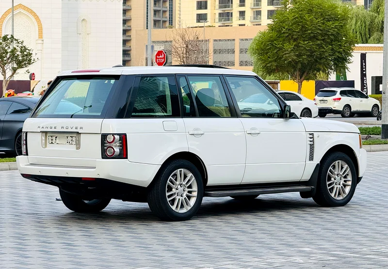 2010 LAND ROVER RANGE ROVER VOGUE GCC SPECS IN EXCELLENT CONDITION63488841732481114
