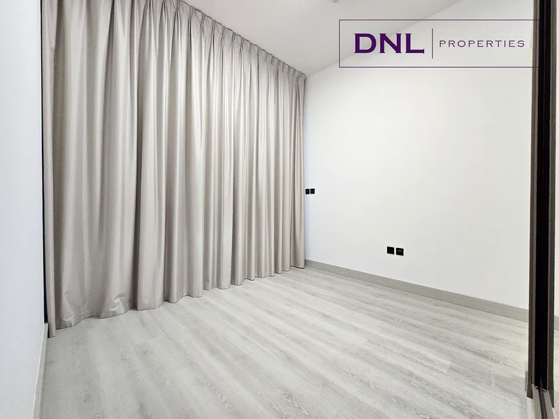 4 Cheques | Smart Home | Dubai Canal View63791563785219110