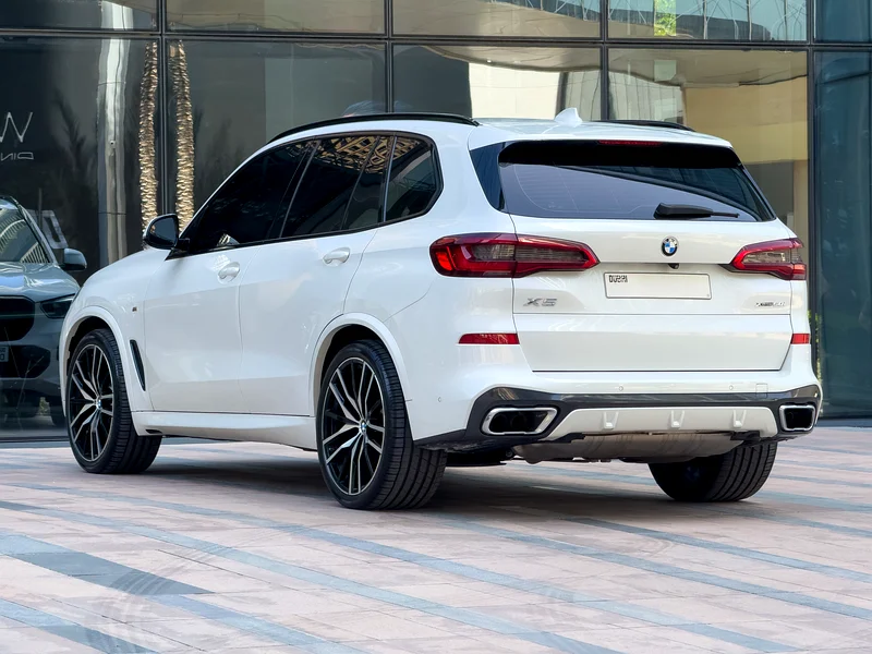 بي إم دبليو X5 2019 xDrive50i V8 – حزمة M Sport – مواصفات الخليج – عقد صيانة كامل حتى 202663484910733570111