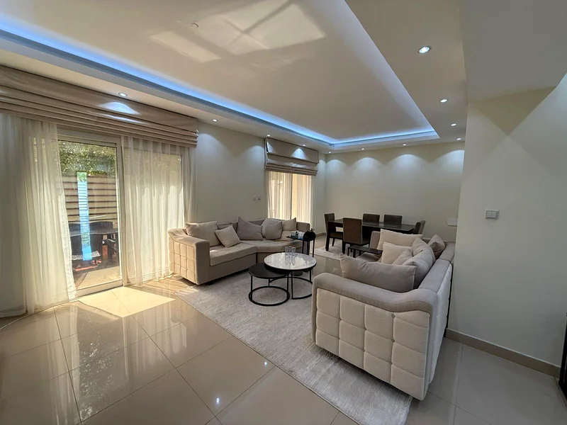 🏡 منزل أنيق مفروش للبيع مكون من 3 غرف نوم وغرفة خادمة ✨63860580117635113