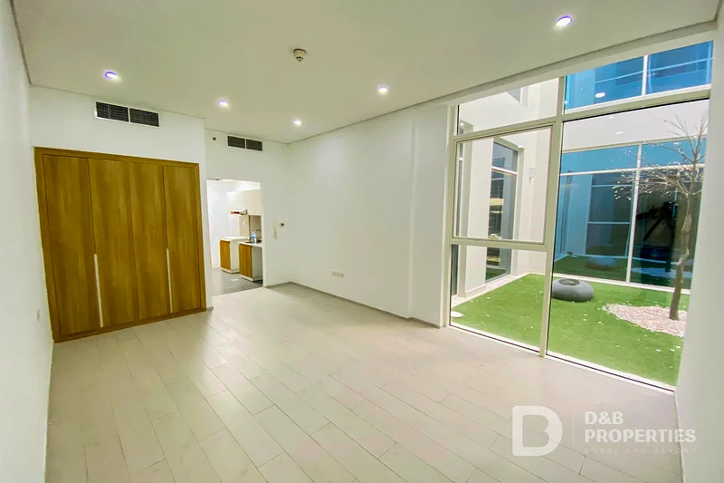 Available Now | Spacious | Ground Floor63763683592066113