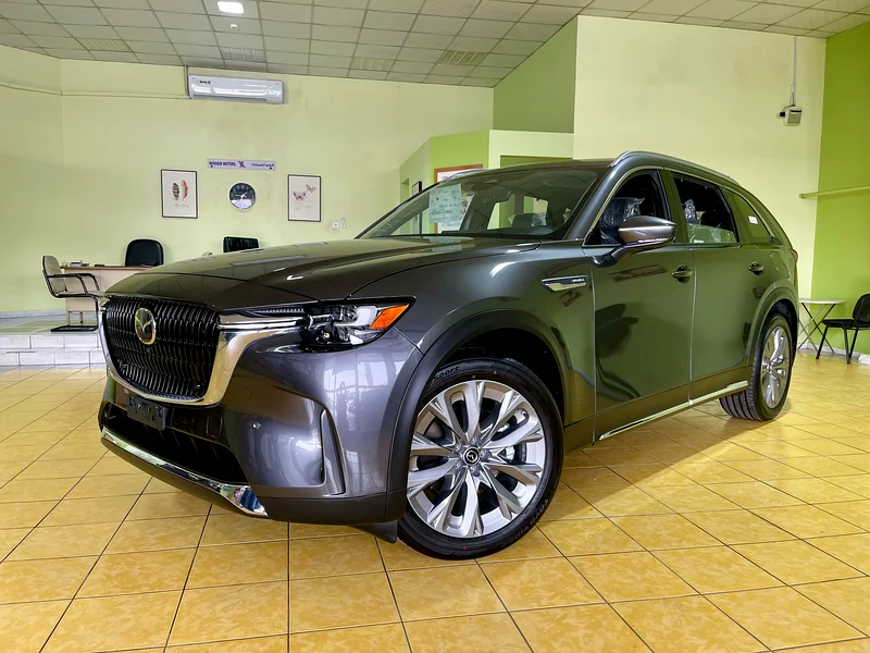 Mazda CX-90 3.3L inline 6 Turbocharged engine brand new {12km} full options, and good Saving, Luxur63490371640195111