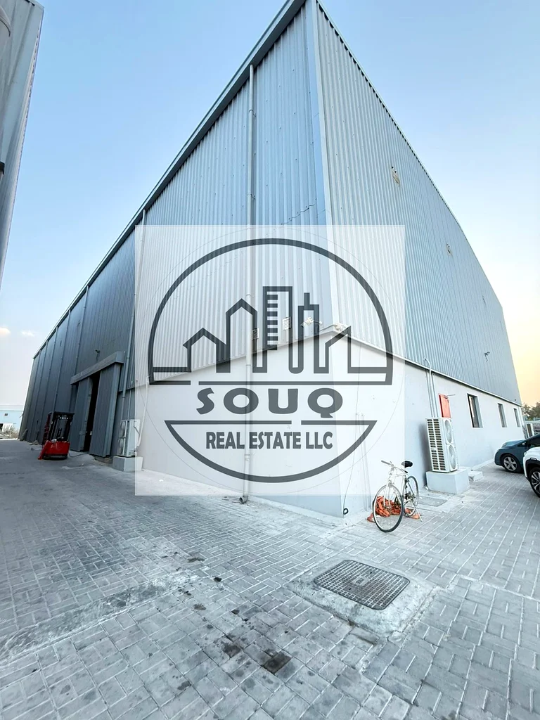 مستودع جديد واسع للبيع في المنطقة الحرة برأس الخيمة - فقط 10 ملايين!63818030631683113