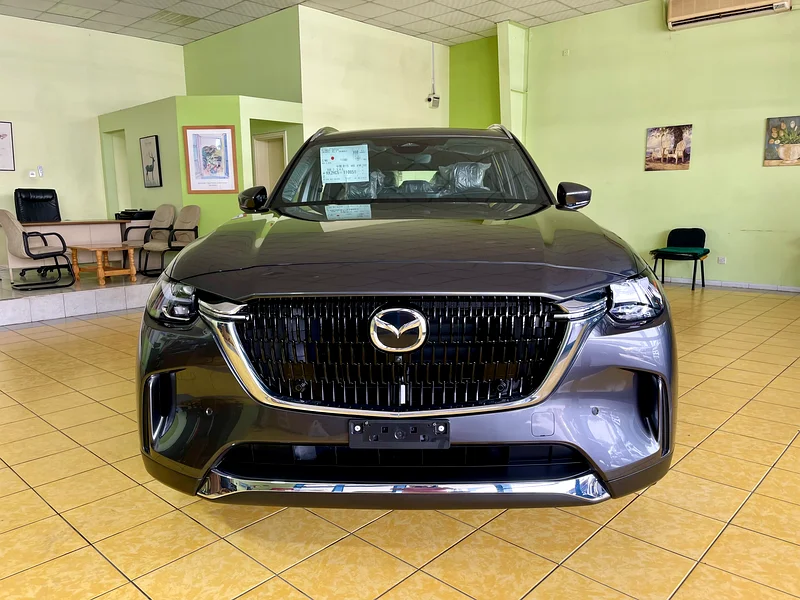 Mazda CX-90 3.3L inline 6 Turbocharged engine brand new {12km} full options, and good Saving, Luxur63490371640195112