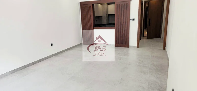 جديد بالكامل | قريب من المترو | شبه مفروش63763194675330110