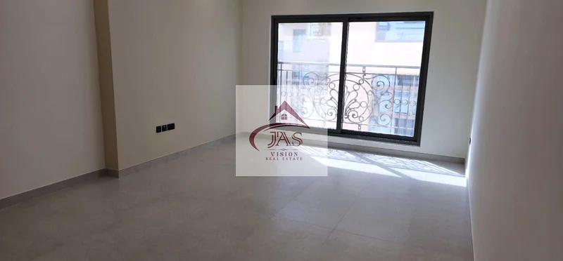 جديد بالكامل | قريب من المترو | شبه مفروش63763194675330112