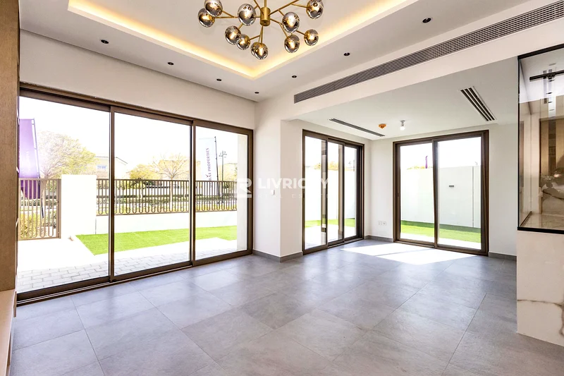 Brand New | Vacant | Spacious | 4 Bed + Maid63493803501825111