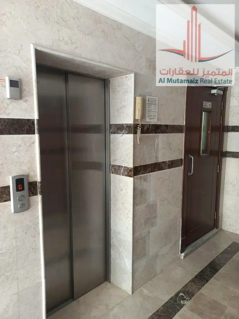 Building for sale in Al Bustan area, second block from the main street, at an excellent price63865570515713114