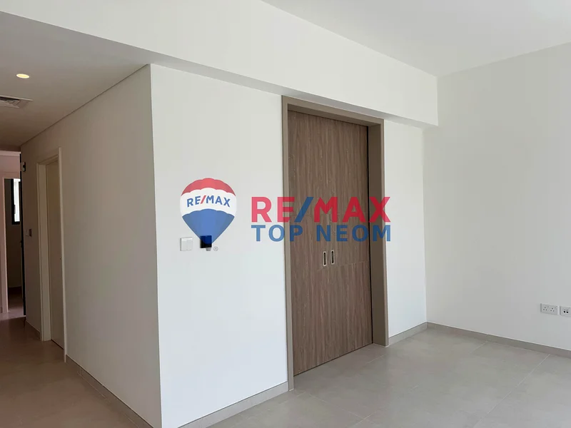 PRIME LOCATION | ELGANT | SPACIOUS LAYOUT63733974683651111