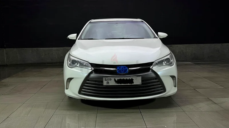 Toyota Camry 2016 - Clean and ready to drive63484600997633112