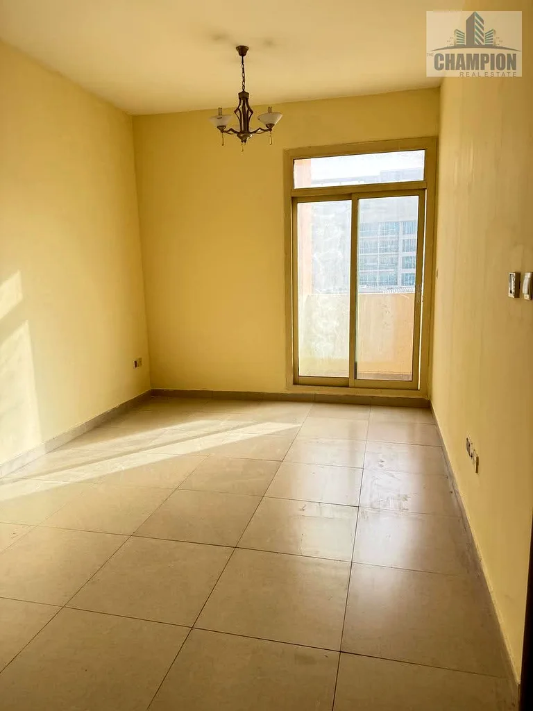 قلوب سيليكون أواسيس مجانًا 2BHK مع 2 شرفة جميع المرافق بالقرب من المخرج63746698974850111