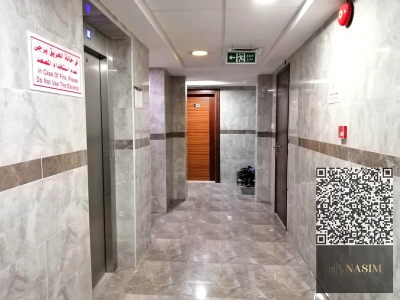 للبيع، مبنى سكني وتجاري، الطابق الأرضي وأربعة طوابق ركنية، في عجمان، النعيمية 263880175334017113