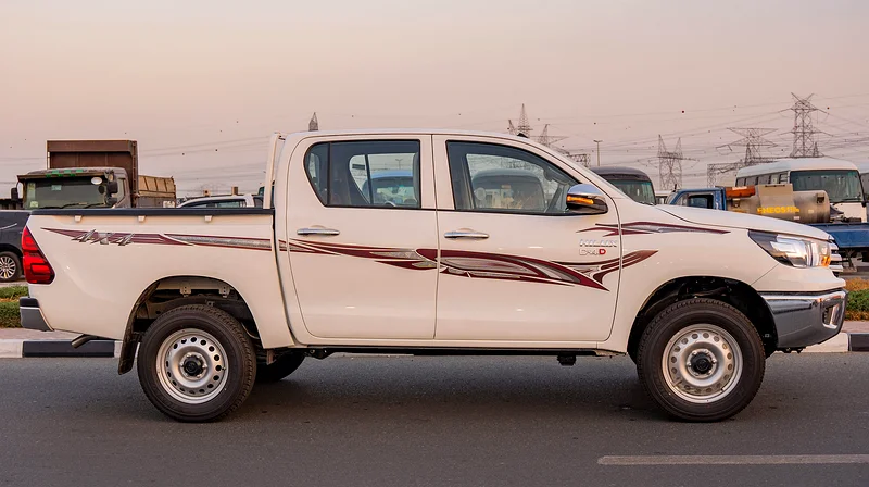 2025 Toyota Hilux DC GL2 2.4L MT Diesel63612449480707112