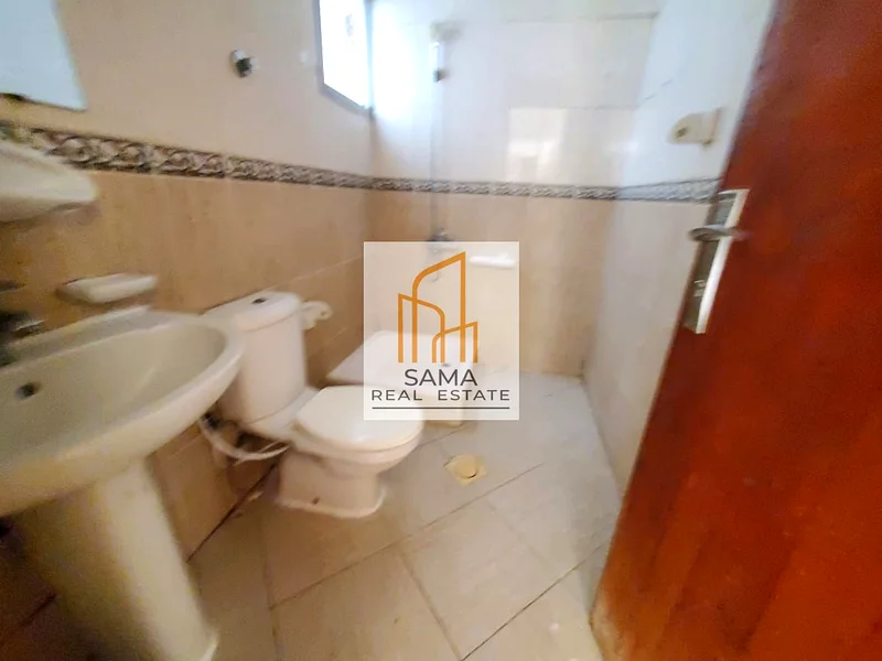 شقة فاخرة بغرفة نوم واحدة || موقع متميز || المويلحة، الشارقة63703083415426114