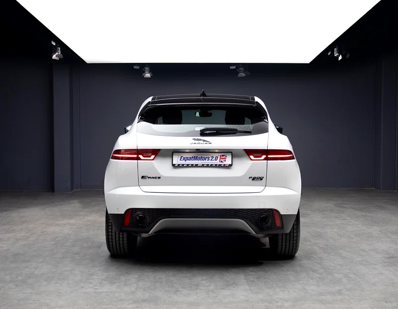 عرض صيفي خاص • 2150x60 • دفعة أولى 0% • جاكوار E-Pace P200 موديل 2020، إصدار أسود • ضمان جاكوار63491177392257113