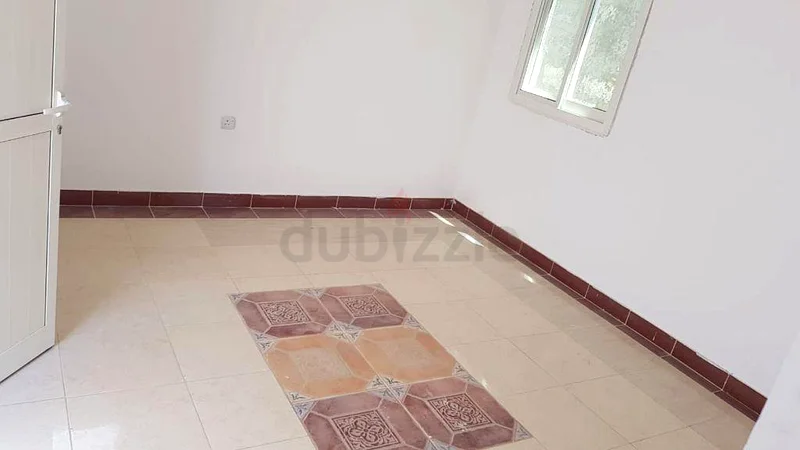غرفة استوديو متاحة للإيجار الشهري63473570911361113